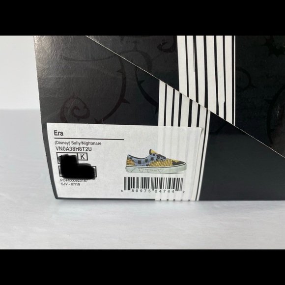 Vans x Nightmare Before Christmas Era Sneakers - Picture 7 of 7